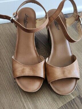 Lucky Brand Tan Leather Open-Toe Ankle Strap Sandals Sz 8